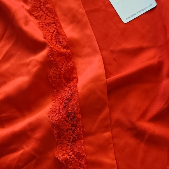 IC COLLECTION Red Wrap-Style Intimate Robe - Picture 4 of 7